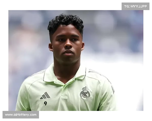 恩德里克从皇马弃将到法甲最佳，逆袭之路分析